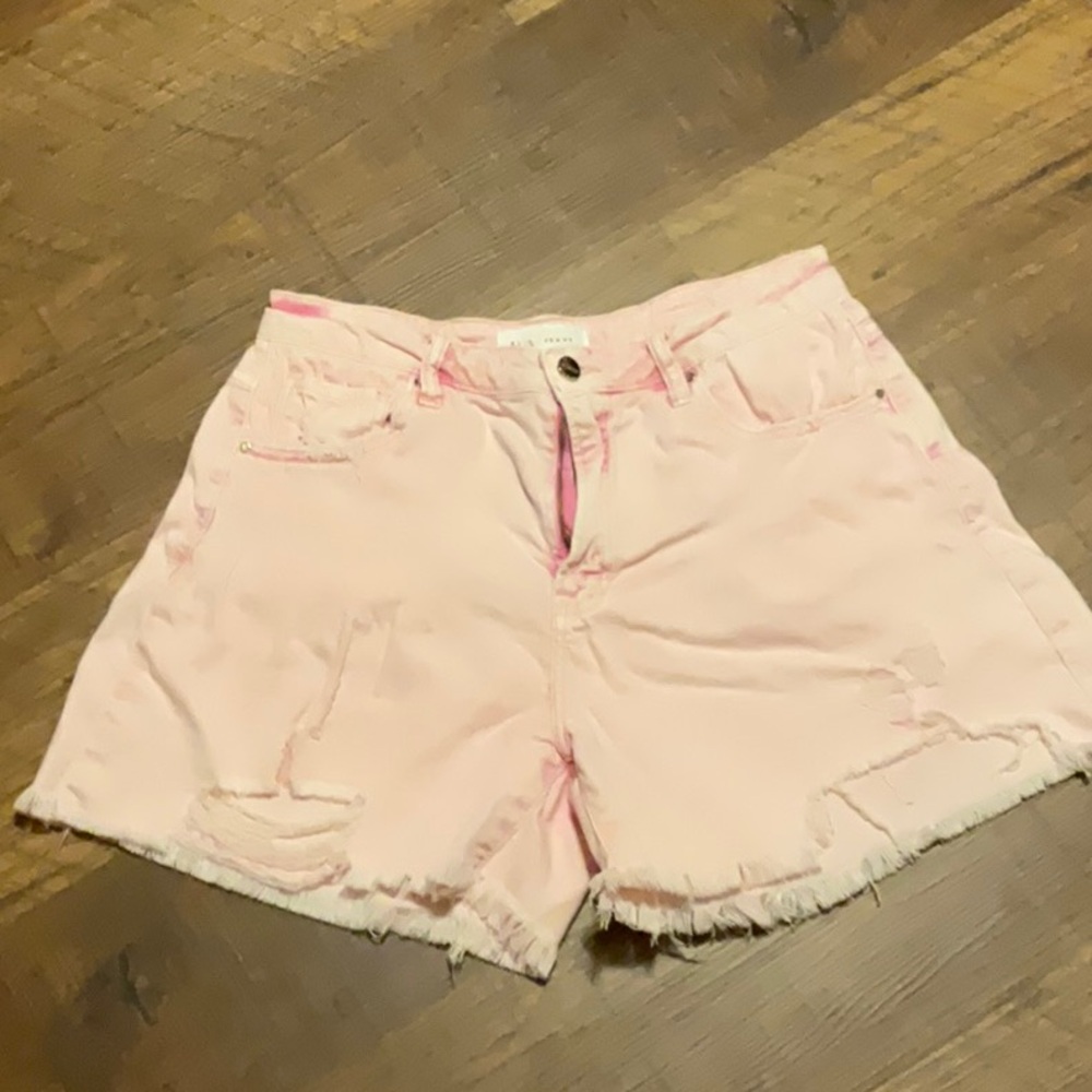 Soft Pink Jean Shorts with Distressed Frayed Hem